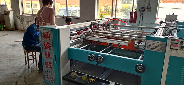 熱溶膠雙片粘箱機，熱熔膠式雙片粘箱機